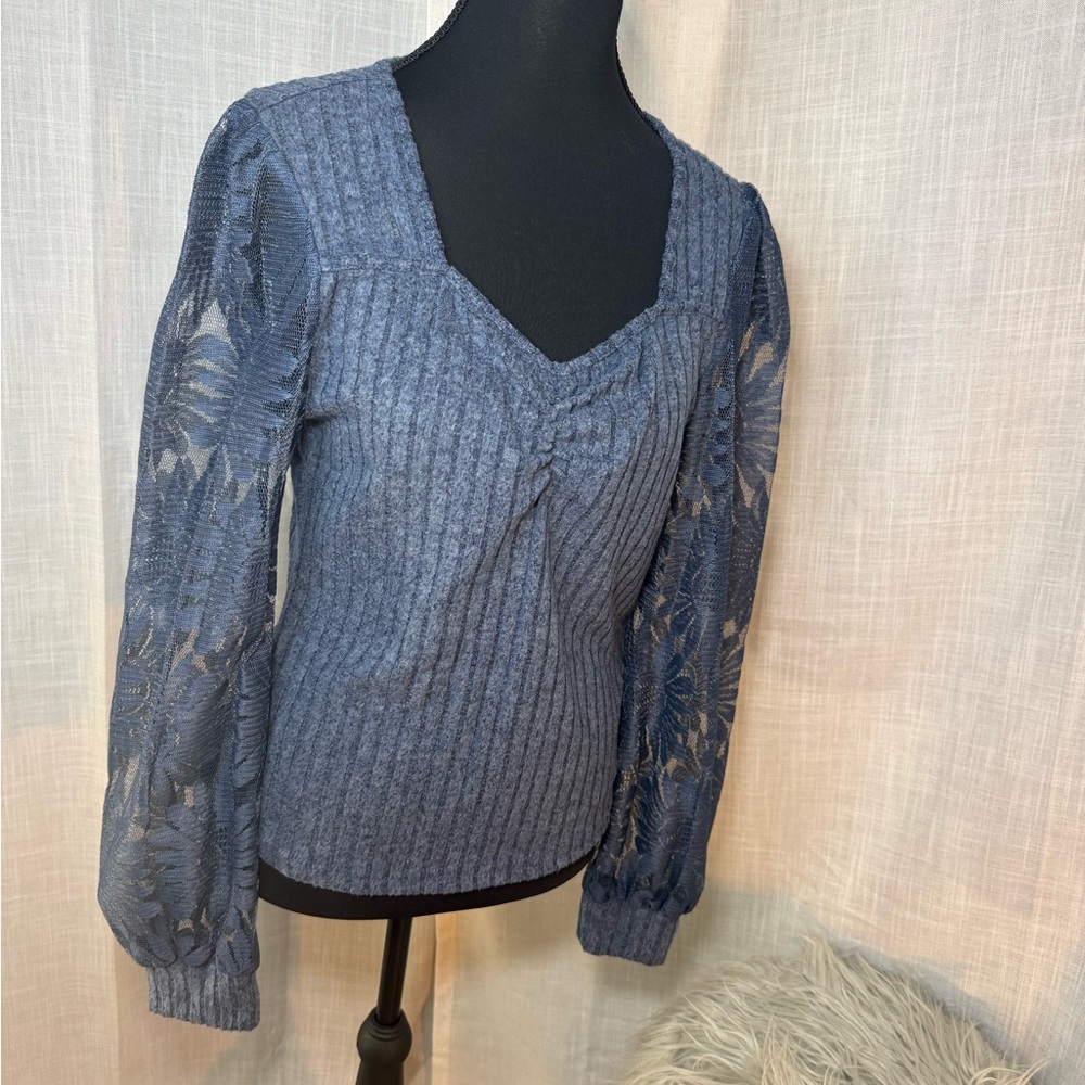 SHEIN Romantic Dusty Blue V-Neck Ribbed Top with Lace Sleeves